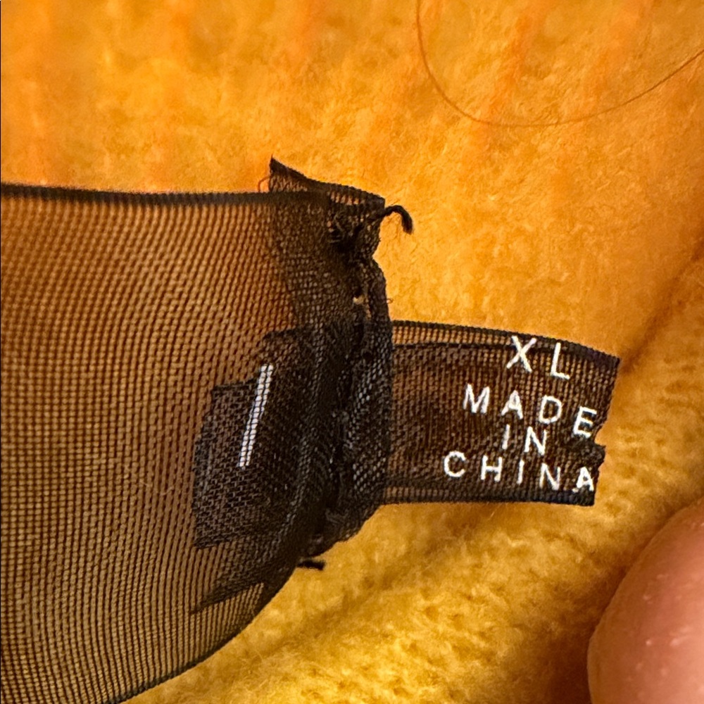 CODE X MODE Charming Yellow Bee Embroidered Sweat… - image 8